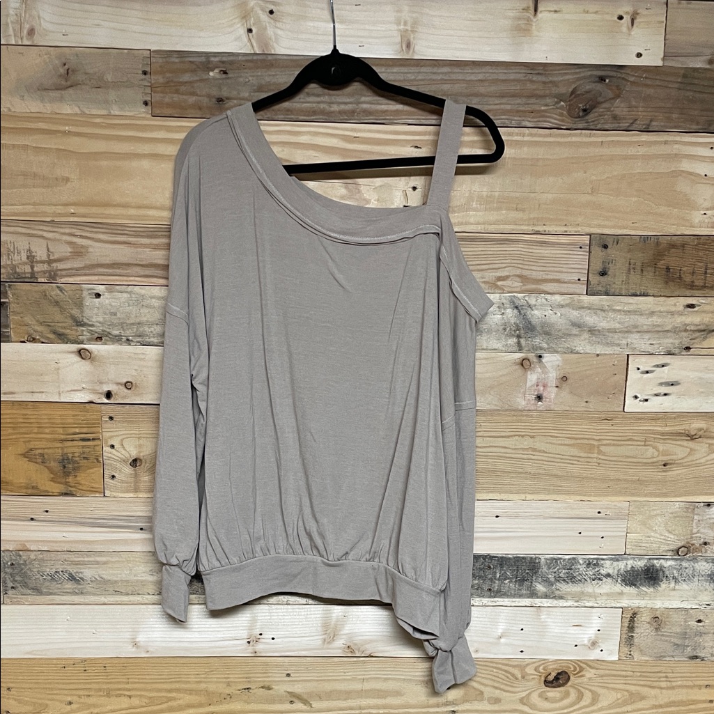 In Loom Size Large Lightweight Tan Color Off The Shoulder Terry Cloth Sweatshirt